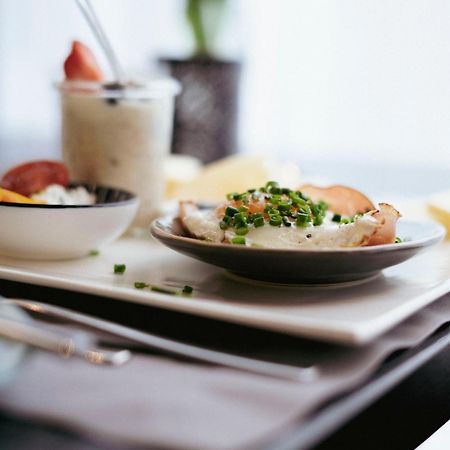 באד הל Badhaus - Hotel/Restaurant/Cafe מראה חיצוני תמונה