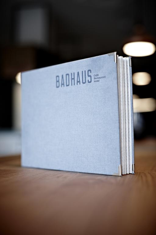 באד הל Badhaus - Hotel/Restaurant/Cafe מראה חיצוני תמונה