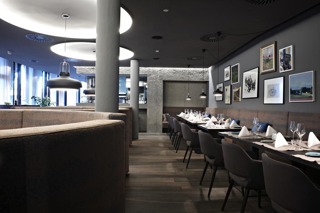 באד הל Badhaus - Hotel/Restaurant/Cafe מראה חיצוני תמונה